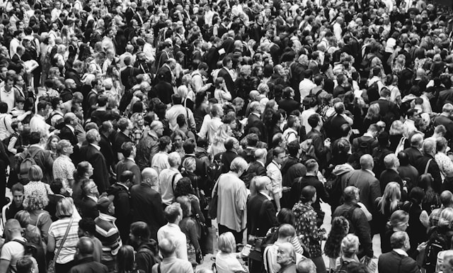 La sobrepoblación se puede resolver, pero debe ser discutido por los líderes mundiales en los organismos diplomáticos internacionales