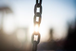 Y a pesar de que se han dado avances para que la humanidad goce de más libertades, seguimos viendo injusticias y, por momentos, hasta se siente que retrocedemos