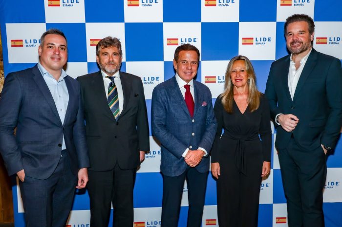 El encuentro reunió a 35 directivos de grandes empresas y autoridades de ambos países en un momento estratégico para la relación bilateral