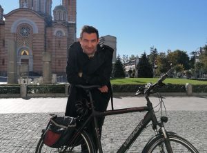 La posición geográfica de la ciudad es otra ventaja importante. Banja Luka está bien comunicada por carretera con otras partes de Bosnia y Herzegovina y con la región en general