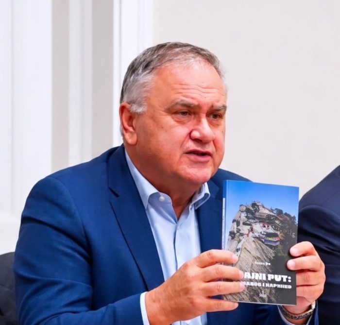Mladen Ivanić, Reviewer of "The Brilliant Path – For the People and Moving Forward": One Hundred Stories About Xi Jinping's Life and Politics
